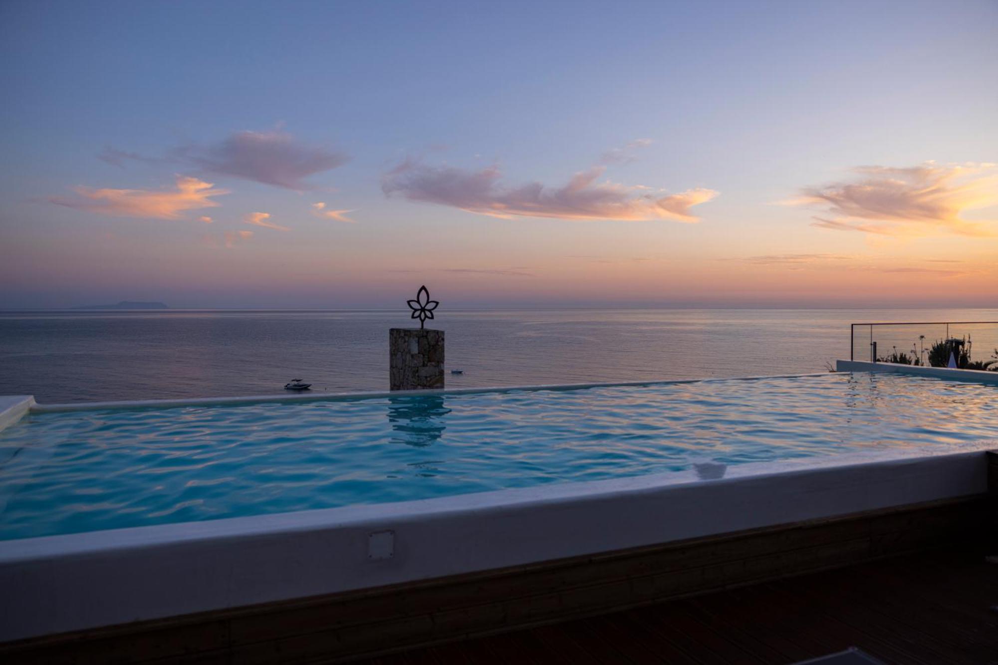 La Brisa Boutique Hotel Dhermi Ngoại thất bức ảnh